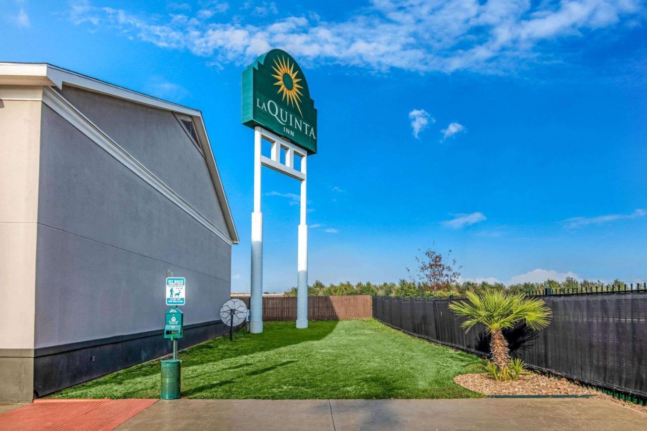 La Quinta Inn By Wyndham San Antonio Brooks City Base Exterior photo